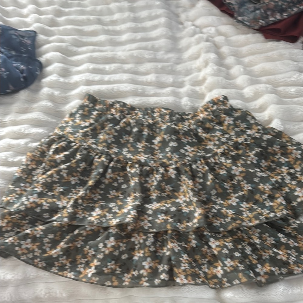 Floral Ruffle Skirt in Green and White